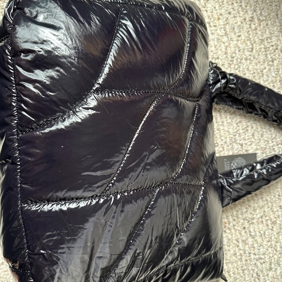 NWT VINCE CAMUTO AUTHENTIC DAYAH TOTE - Picture 2 of 10